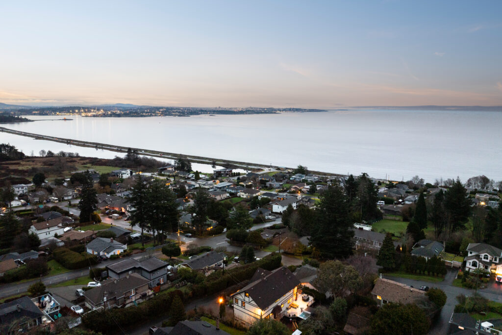 Overview of Esquimalt Neighbourhood in Victoria, BC