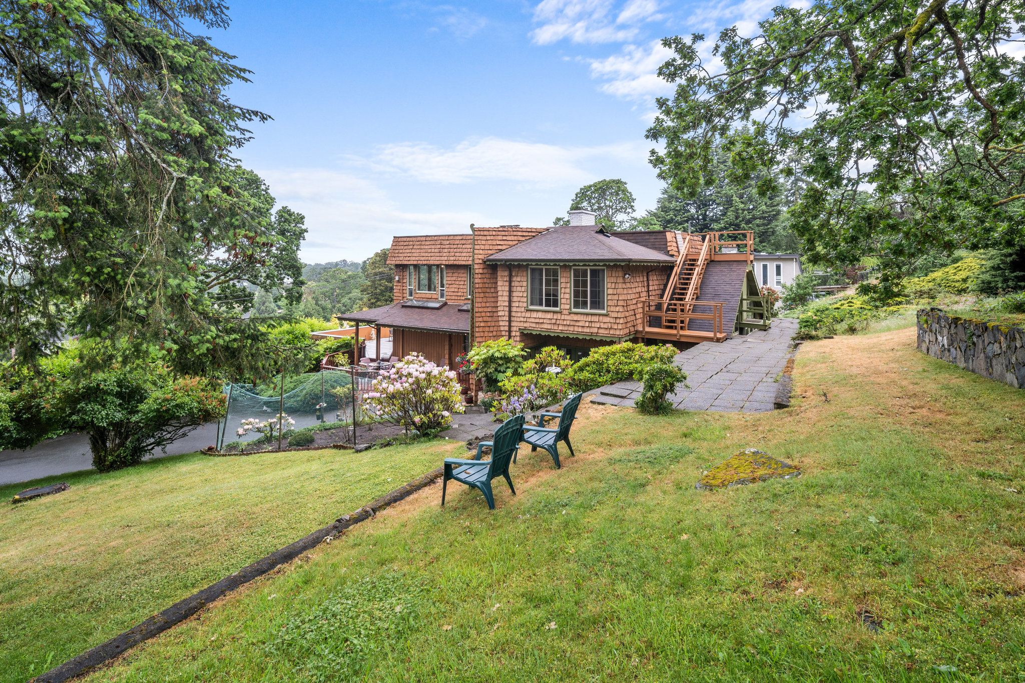 Why Many Buyers and Sellers Wait for the Spring Real Estate Market 