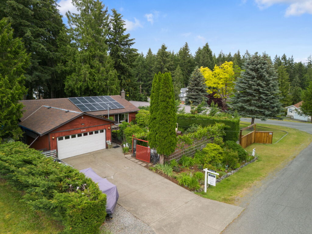 home in shawnigan, bc