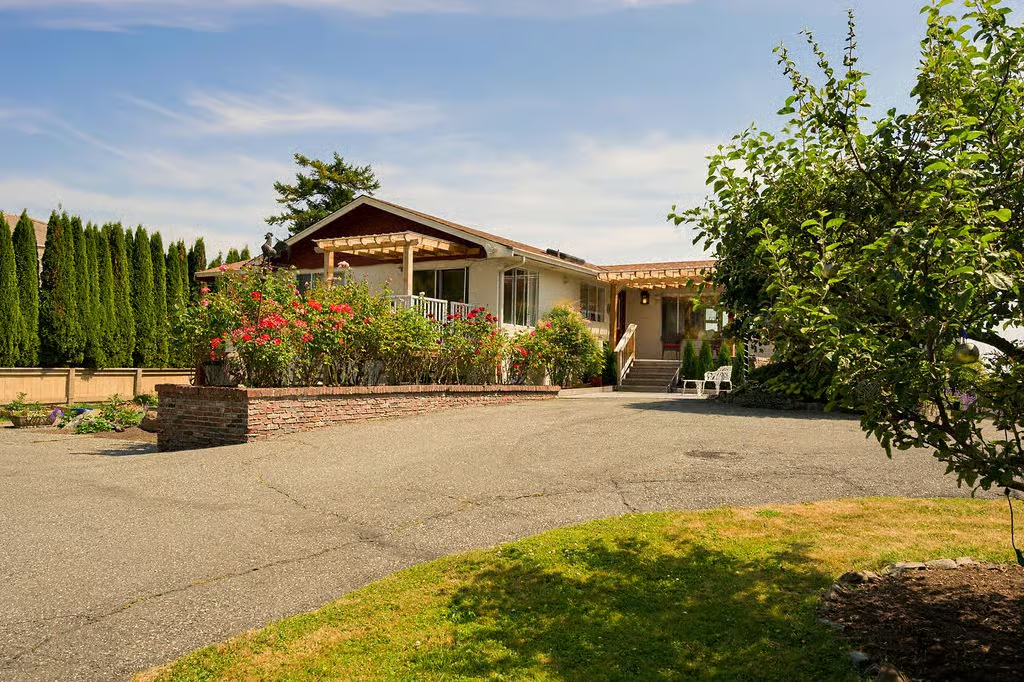 Living in Shawnigan Lake BC: What Buyers Should Know 