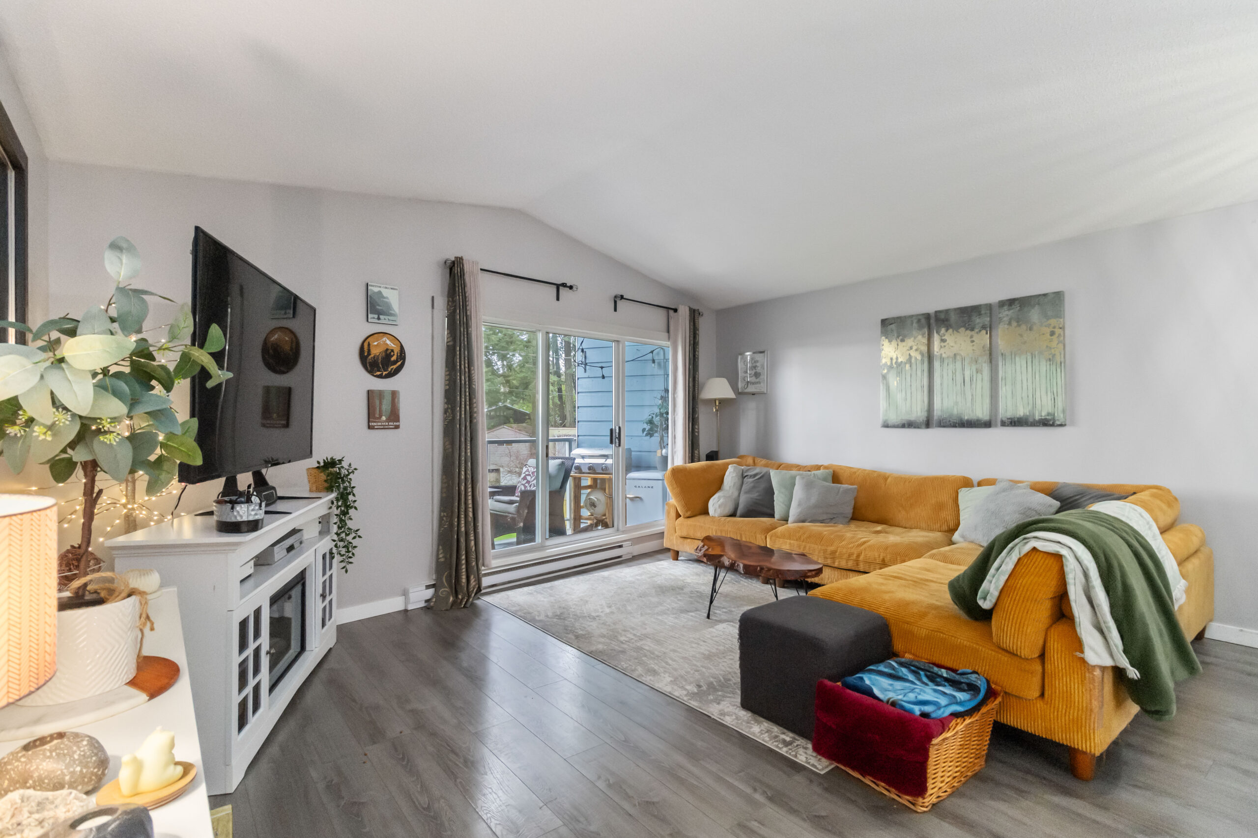 How to Compete as a Buyer Without Overpaying 